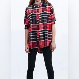 BDG Flannel Oversized Hi-Low Shirt Red, White & Black Size XS